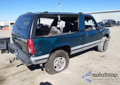 1997 Chevrolet Tahoe from USA, damaged, VIN 3GNEK18R4VG149594